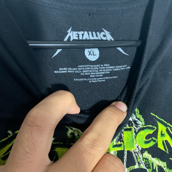 Metallica Band Shirt - Picture 3 of 3
